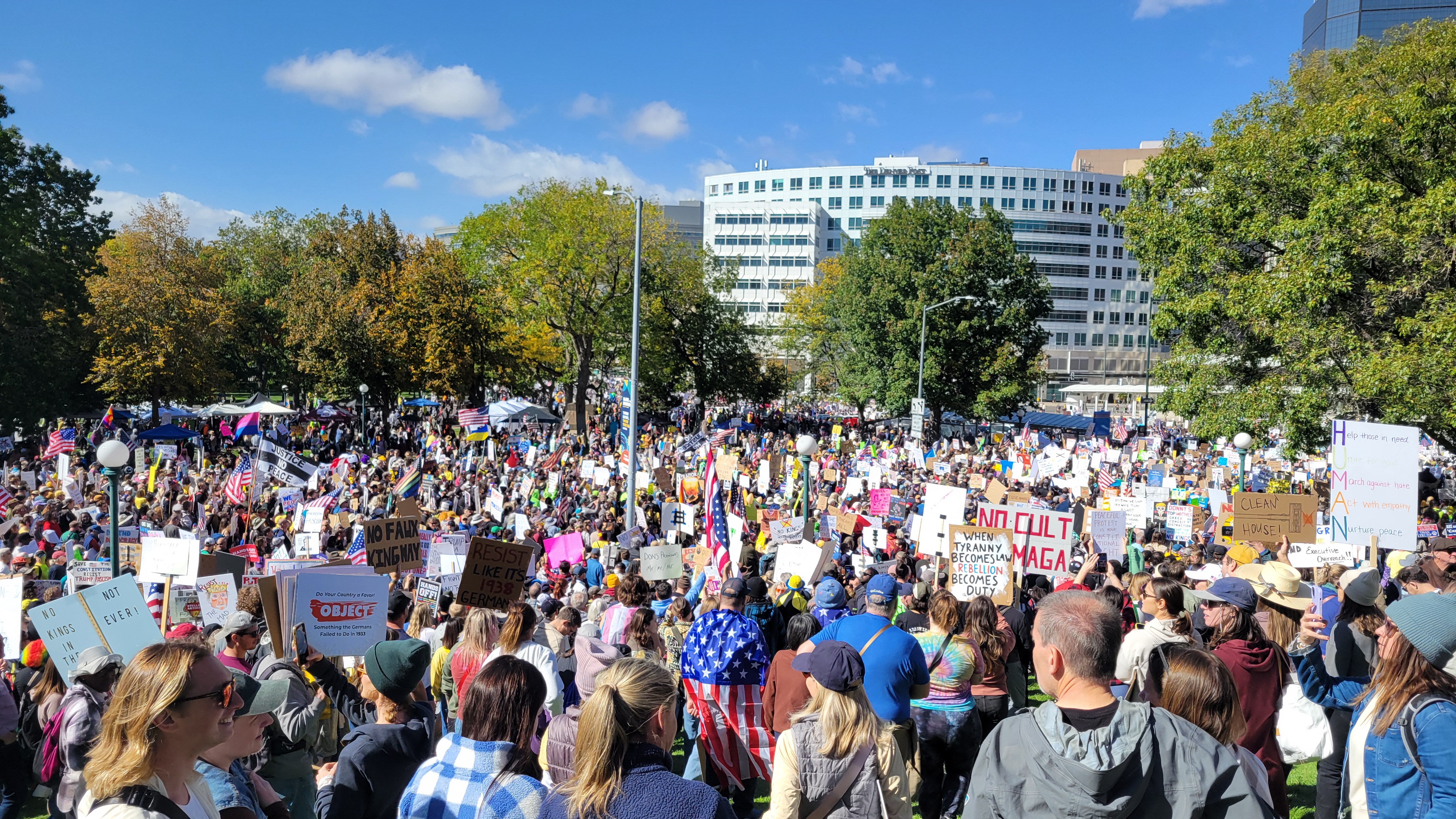 10-18-2025 crowd02.jpg